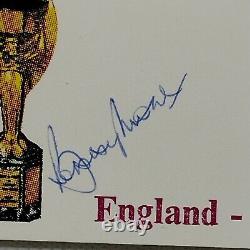 BOBBY MOORE Signed First Day Cover WORLD CUP Special Commemorative Issue'66 FDC