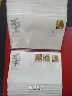 EDW1949SELL CANADA Beautiful FDC collection in 8 White Ace cover album. All VF